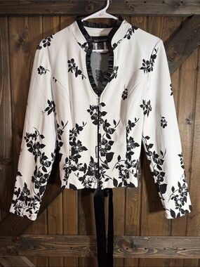 Frank Lyman Design Black & White Floral Zip-Front Blazer